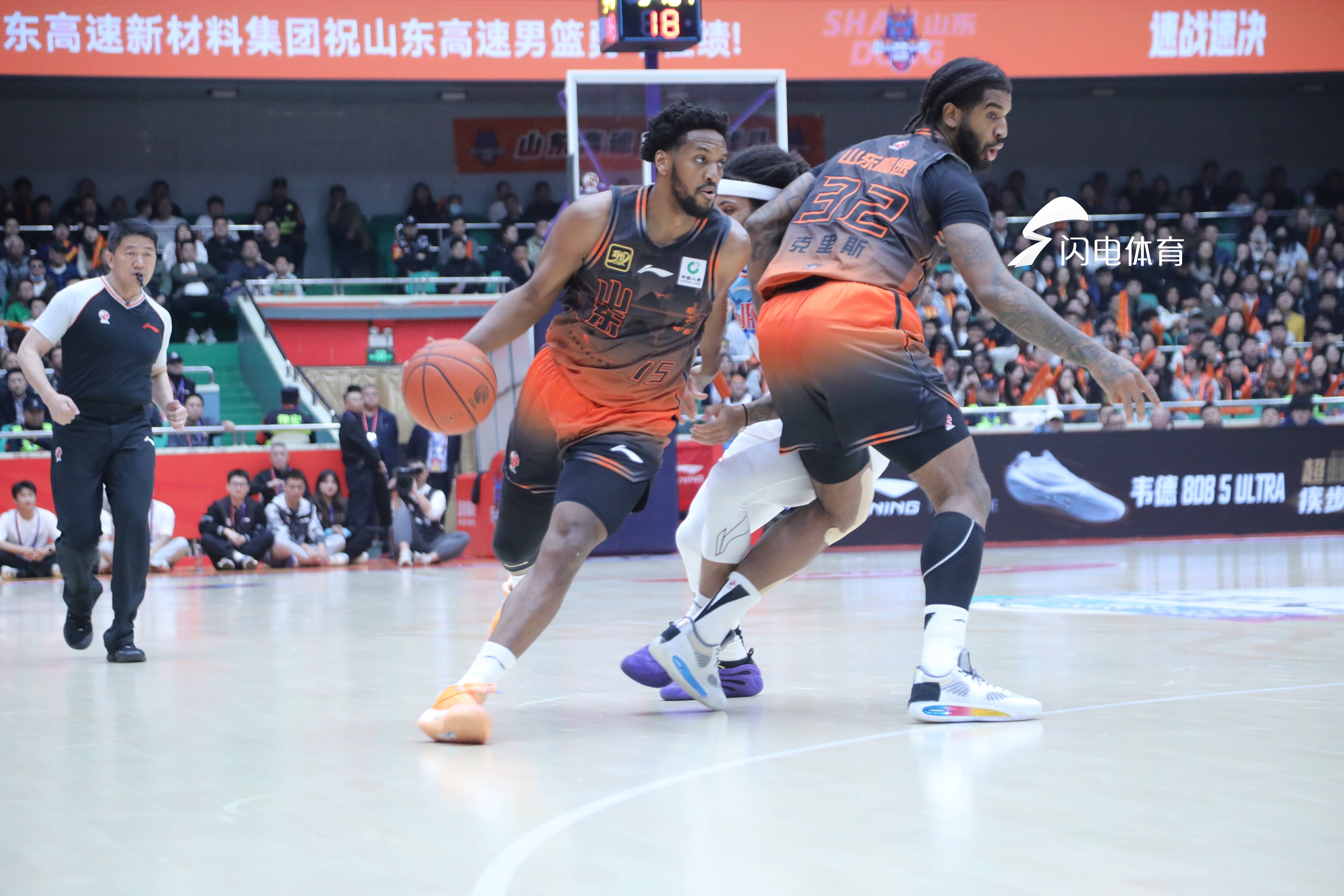 开云体育app下载-关于转折点！深圳男篮更衣室发声，CBA常规赛国际比赛日攻防权衡，管理层满意，赛程密集仍需轮换的信息